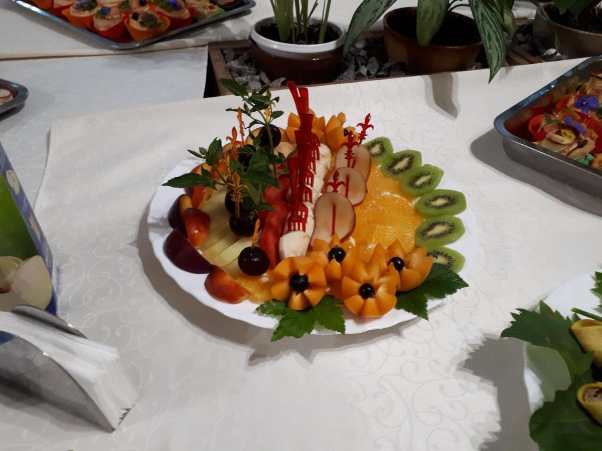 קרמנצ'וג Dniprovski Zori מראה חיצוני תמונה